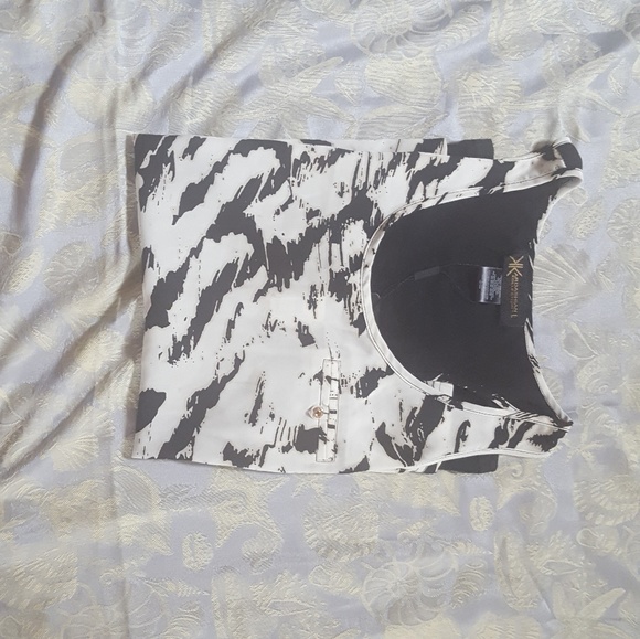 Animal Print Top - Picture 4 of 4